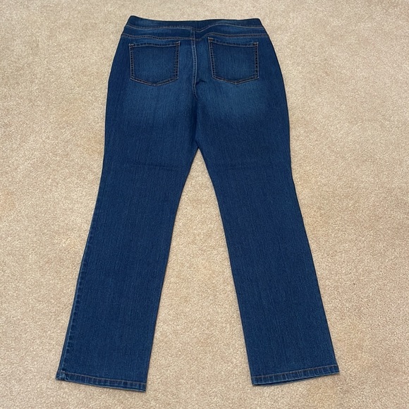 Straight Leg Jeggings - Picture 10 of 11